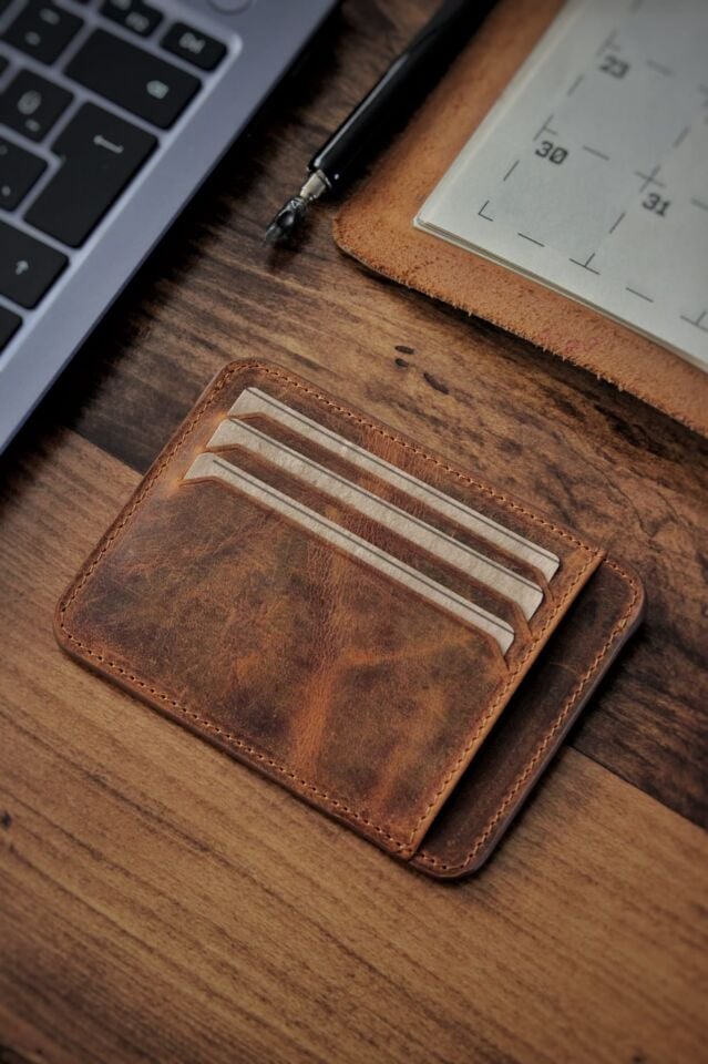 Hakiki Deri Spor Kartlık  |  Taba