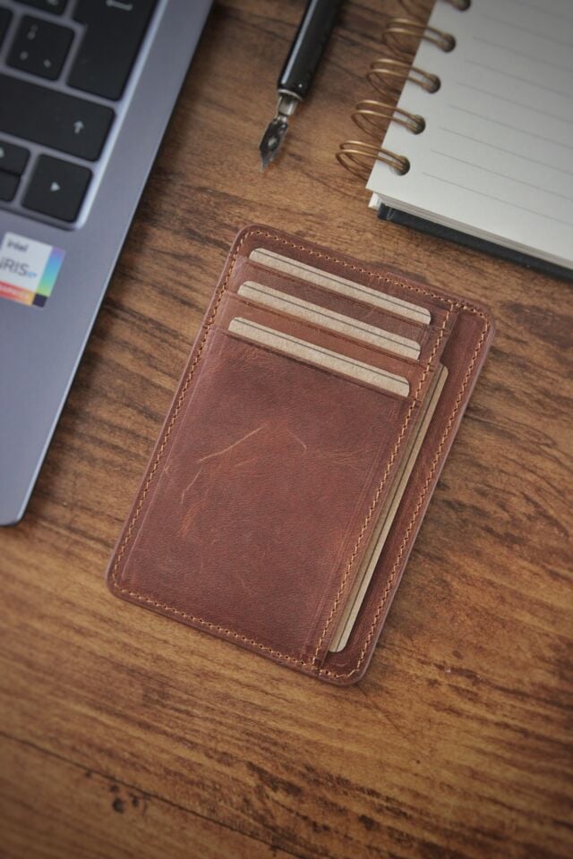 Hakiki Deri Minimal Dikey Kartlık | Unisex | Hediye Kutulu | Taba